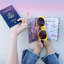 Cargar imagen en el visor de la galería, Confetti Passport Holder
